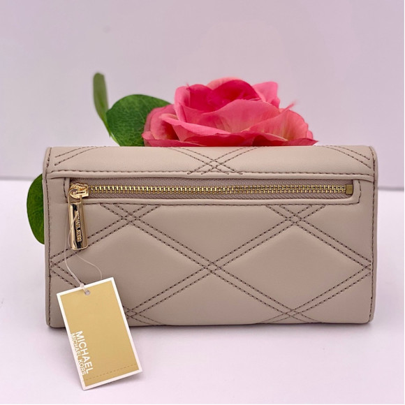 Michael Kors Large Trifold Wallet Light Sand - Picture 3 of 12